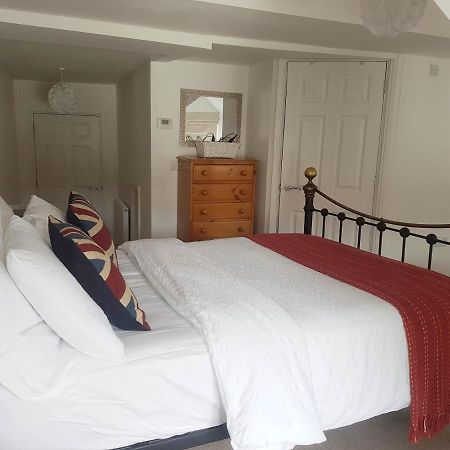 Warwick Market Place Apartment ภายนอก รูปภาพ