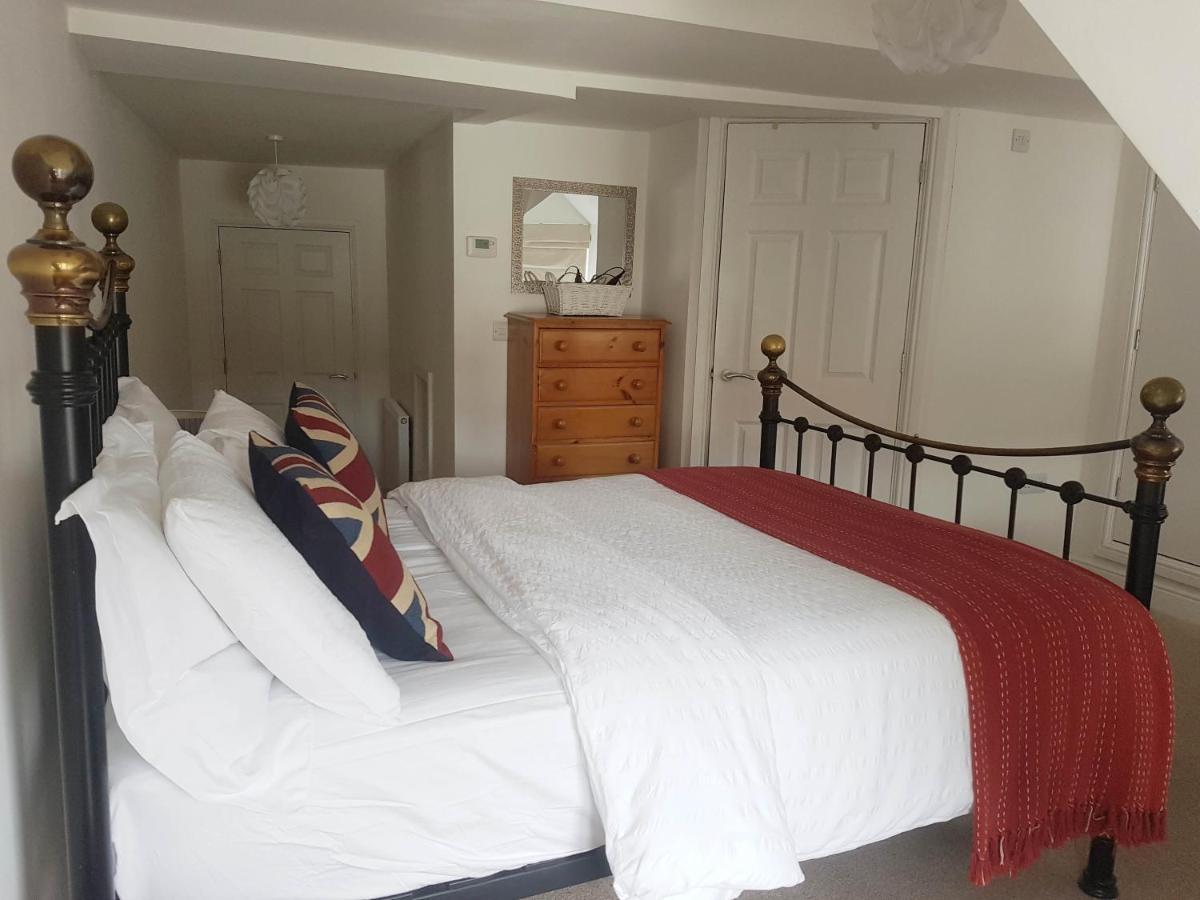 Warwick Market Place Apartment ภายนอก รูปภาพ