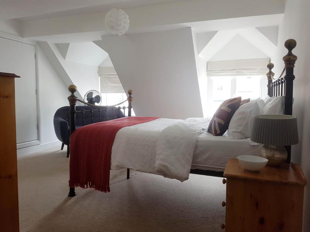 Warwick Market Place Apartment ภายนอก รูปภาพ