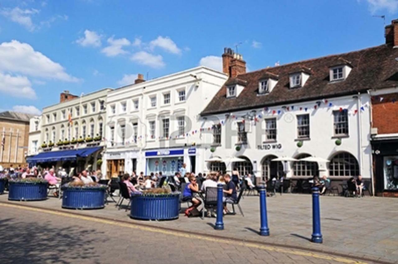 Warwick Market Place Apartment ภายนอก รูปภาพ