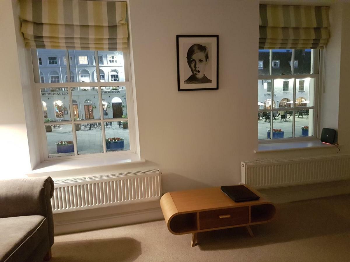 Warwick Market Place Apartment ภายนอก รูปภาพ